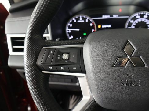 New 2026 Mitsubishi Outlander ES image 39