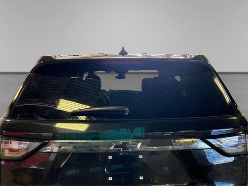 Used 2020 Chevrolet Traverse Premier w/ Redline Edition AWD/4WD image 17