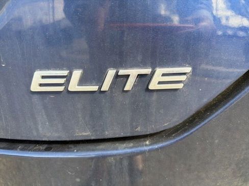 Used 2025 Honda Pilot Elite image 9