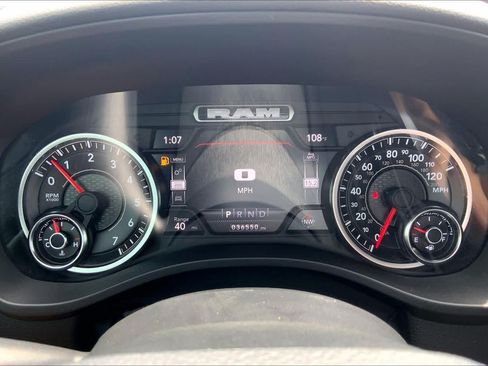 Used 2022 RAM 1500 Big Horn w/ Night Edition RWD image 26