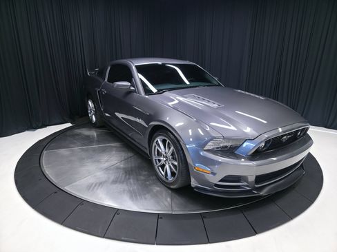 Used 2014 Ford Mustang GT Premium w/ Brembo Brake Package RWD image 7