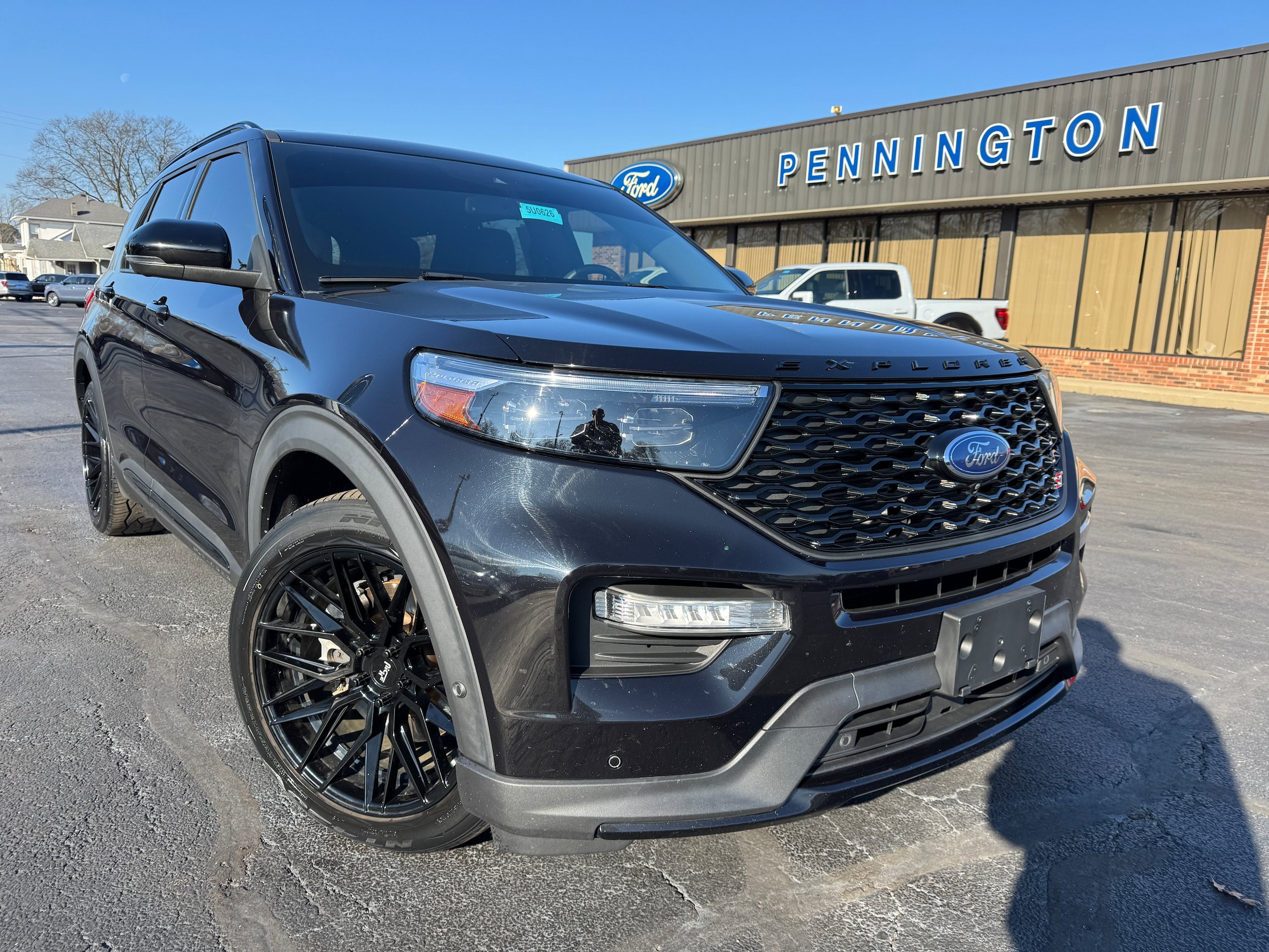 Used 2020 Ford Explorer ST AWD/4WD image 1