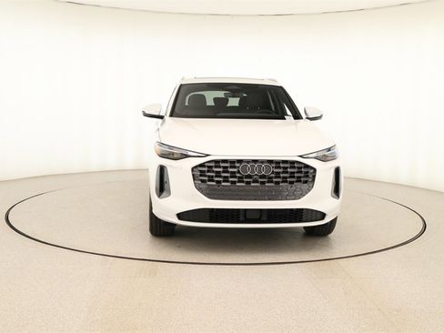 New 2025 Audi Q5 Premium image 11