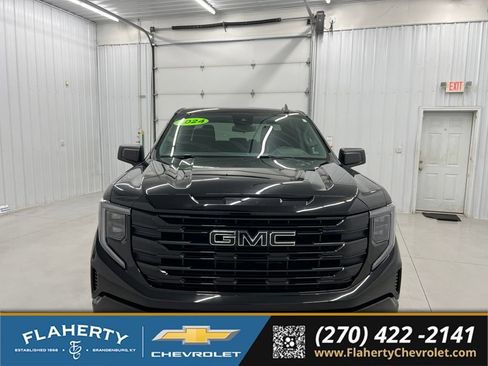 Used 2024 GMC Sierra 1500 Elevation w/ LPO, Elevation Black Package AWD/4WD image 7