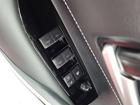 Used 2025 Toyota Corolla XSE FWD image 12