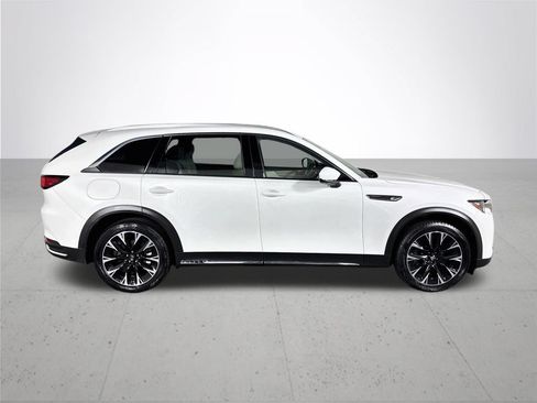 Used 2024 MAZDA CX-90 Plug-In Hybrid w/ Premium Plus AWD/4WD image 5
