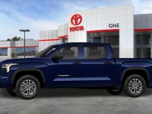New 2026 Toyota Tundra SR5 w/ SR5 Convenience Package AWD/4WD image 7