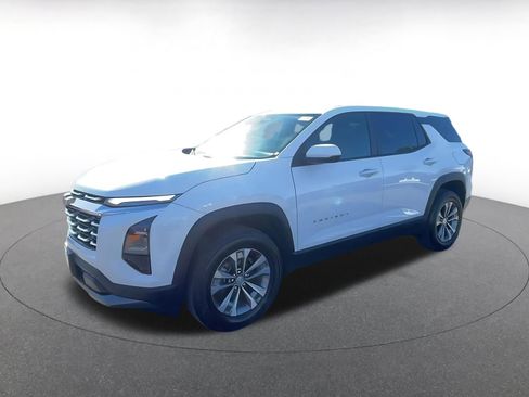 Used 2025 Chevrolet Equinox LT image 8