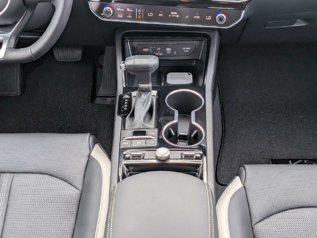 New 2027 Kia K5 GT-Line FWD image 15