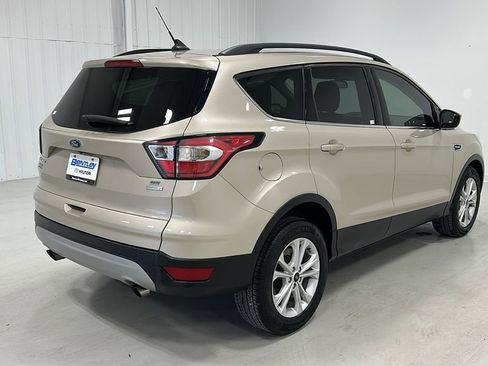 Used 2018 Ford Escape SE w/ SE Sync 3 Package image 6