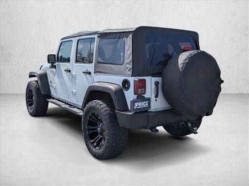 Used 2014 Jeep Wrangler Unlimited Rubicon w/ Max Tow Package image 7