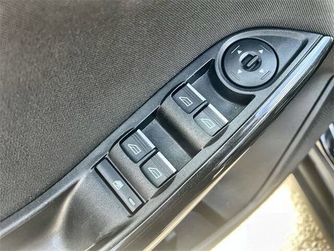 Used 2017 Ford Focus Titanium image 21