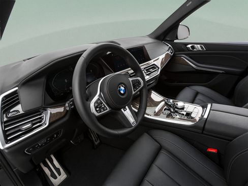 Used 2019 BMW X5 xDrive50i w/ M Sport Package AWD/4WD image 45