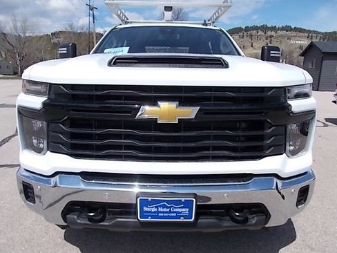 Used 2025 Chevrolet Silverado 2500 W/T w/ WT/CX Safety Package AWD/4WD image 28
