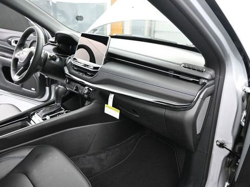 New 2025 Jeep Compass Limited w/ High Altitude Package image 22