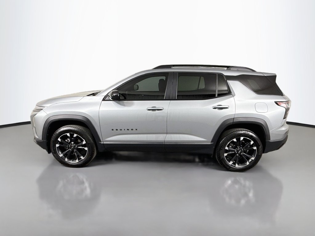 Used 2025 Chevrolet Equinox RS FWD image 4