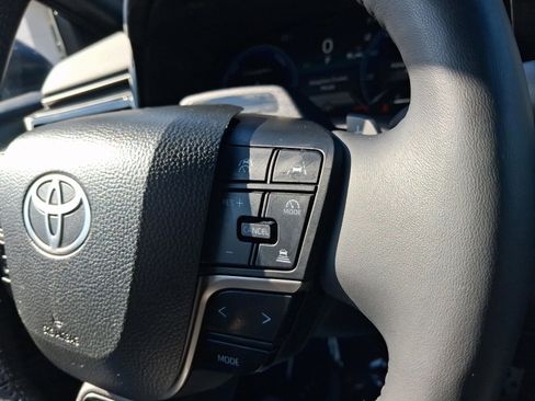 Used 2025 Toyota Camry XSE w/ Premium Plus Package image 10