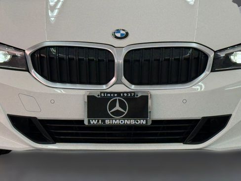 Used 2024 BMW 330i Sedan w/ Convenience Package RWD image 19