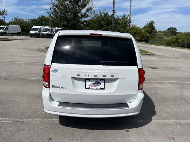 Certified 2016 Dodge Grand Caravan SE w/ Quick Order Package 29E SE FWD image 7