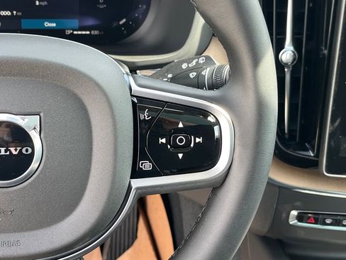 New 2026 Volvo XC60 B5 Ultra w/ Protection Package Premier image 13