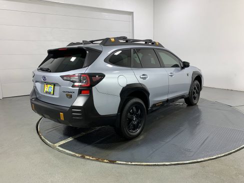 Used 2022 Subaru Outback Wilderness image 35