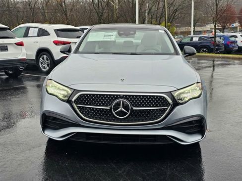 New 2026 Mercedes-Benz E 350 4MATIC Sedan image 4