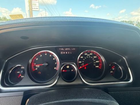 Used 2015 GMC Acadia SLT FWD image 19