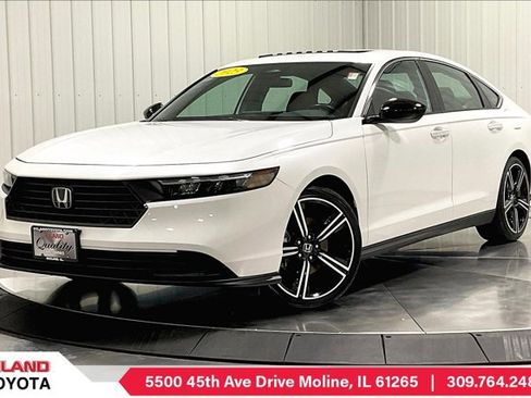 Used 2023 Honda Accord Sport image 1