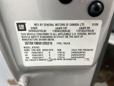 Used 2006 GMC Sierra 1500 SLE w/ Light Duty Power Package AWD/4WD image 26