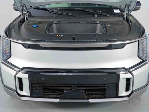 Used 2024 Kia EV9 GT-Line image 8