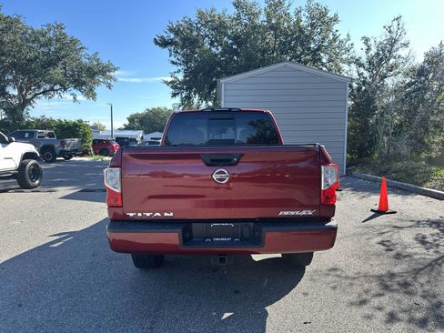 Used 2019 Nissan Titan PRO-4X AWD/4WD image 5