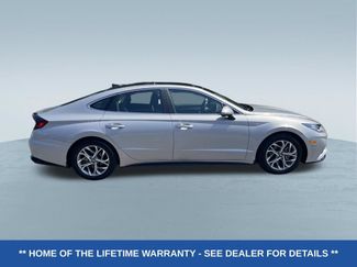 Used 2023 Hyundai Sonata SEL w/ Convenience Package FWD video 2