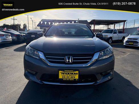 Used 2015 Honda Accord Sport image 2