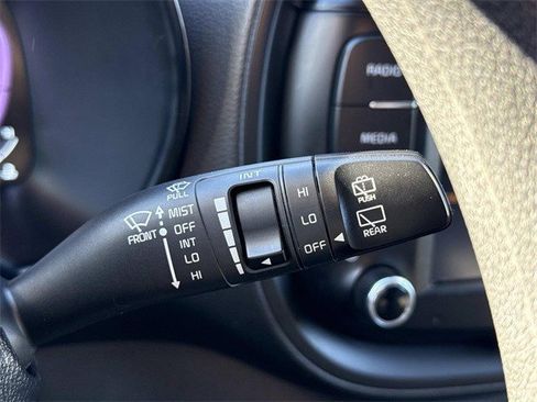 Certified 2023 Kia Soul LX w/ LX Technology Package image 25