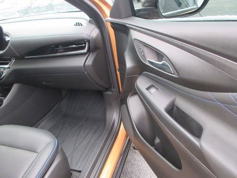 Certified 2024 Buick Envista Sport Touring w/ Convenience I Package image 19