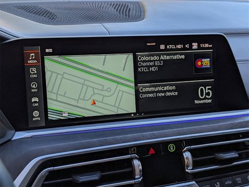 Used 2022 BMW X7 M50i image 30