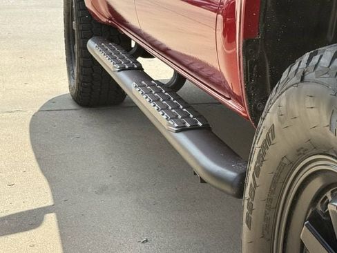 Used 2023 Toyota Tacoma SR AWD/4WD image 11
