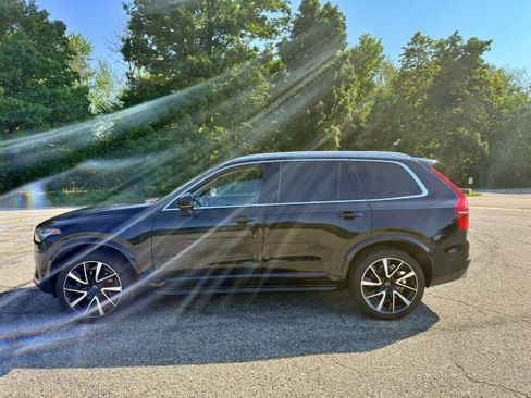 Used 2021 Volvo XC90 T6 Momentum w/ Advanced Package AWD/4WD image 6