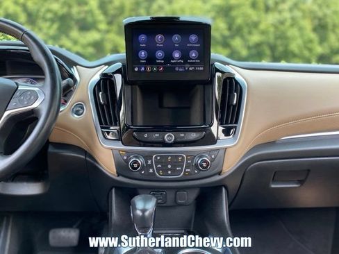 Used 2022 Chevrolet Traverse Premier AWD/4WD image 29