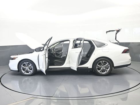 Used 2024 Honda Accord EX image 72