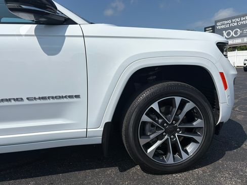 Used 2023 Jeep Grand Cherokee L Overland AWD/4WD image 15