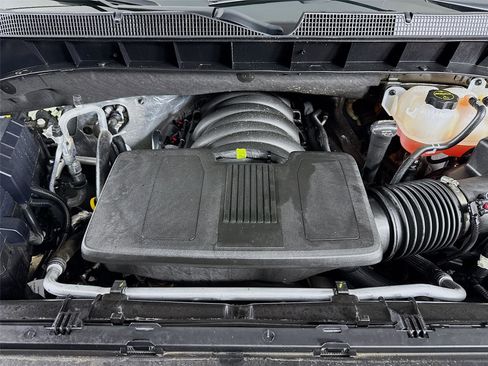 Used 2025 Chevrolet Silverado 1500 RST AWD/4WD image 31