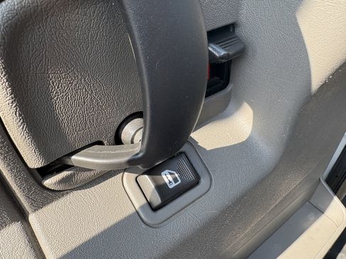 Used 2018 Chevrolet Express 2500 w/ Safety Package RWD image 20