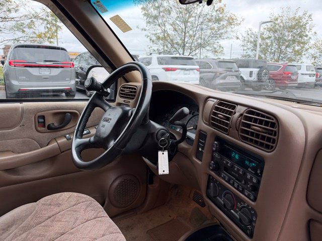 Used 2002 GMC Sonoma SLS w/ Marketing Option Pkg RWD image 25