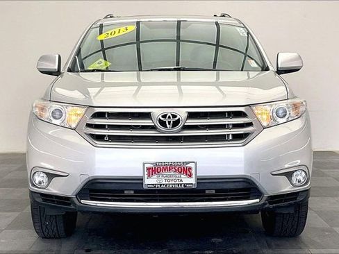 Used 2013 Toyota Highlander SE AWD/4WD image 2