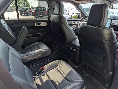 Used 2022 Ford Explorer ST w/ Equipment Group 401A AWD/4WD image 29