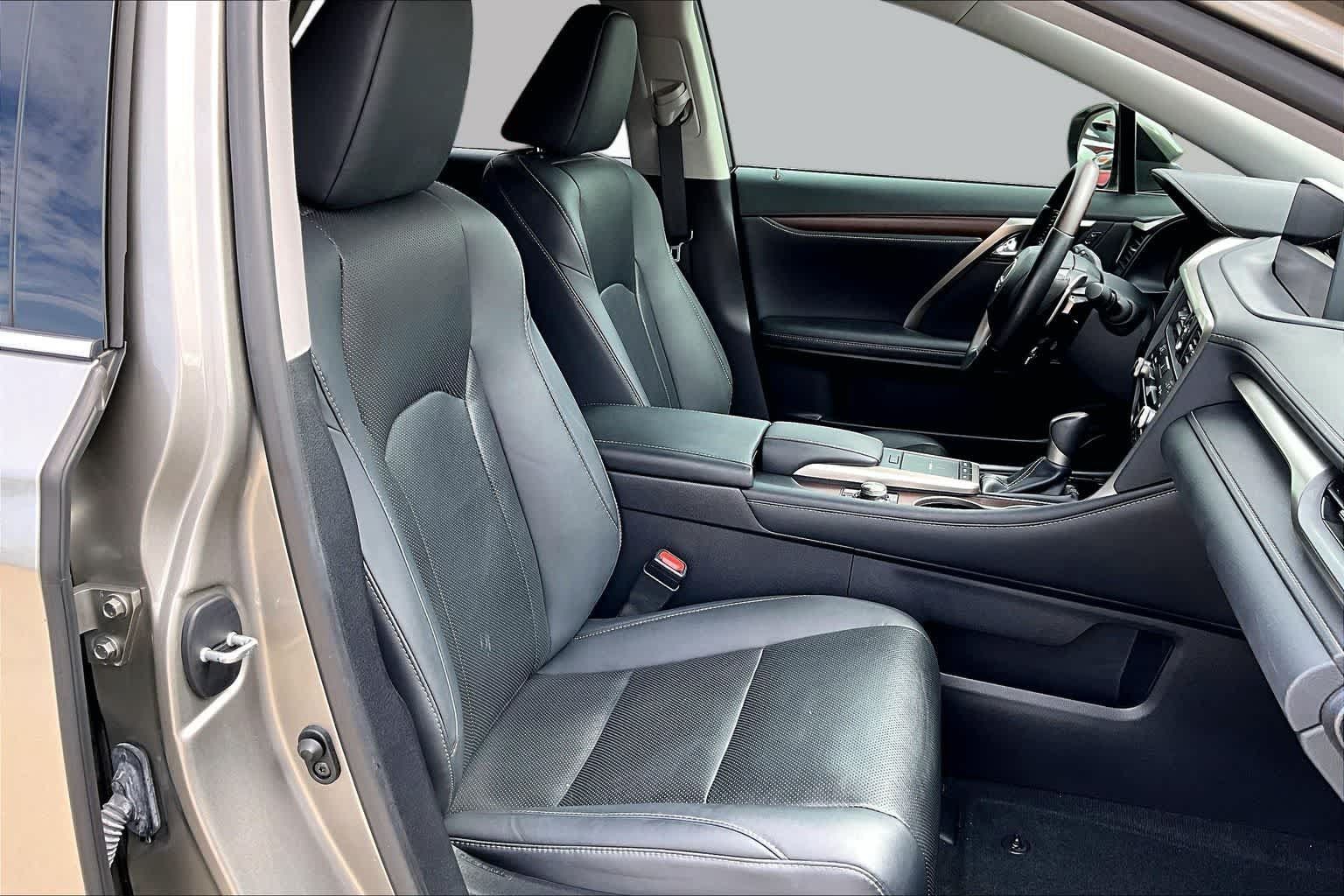 Used 2022 Lexus RX 350 FWD w/ Premium Package image 9
