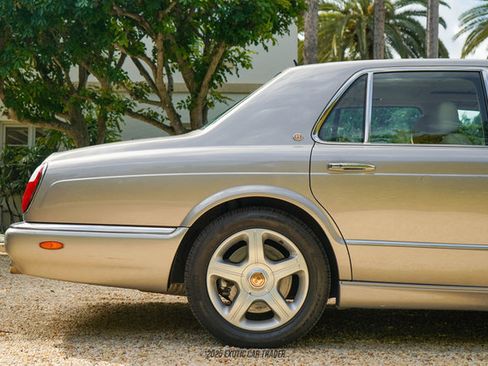 Used 2003 Bentley Arnage R RWD image 10