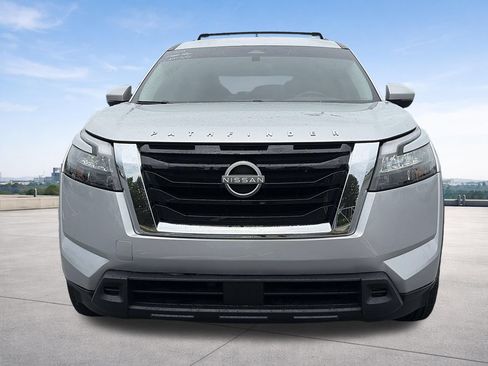 Certified 2024 Nissan Pathfinder SV FWD image 27