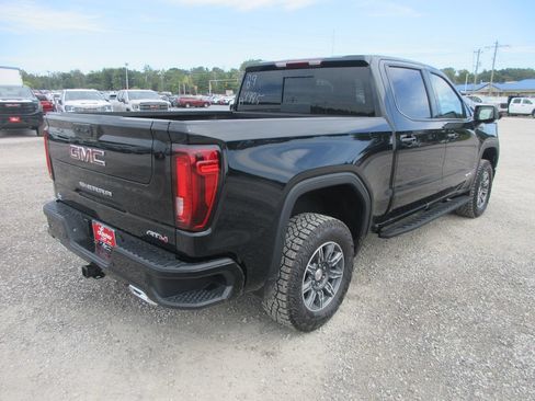 New 2026 GMC Sierra 1500 AT4 w/ AT4 Premium Package AWD/4WD image 4